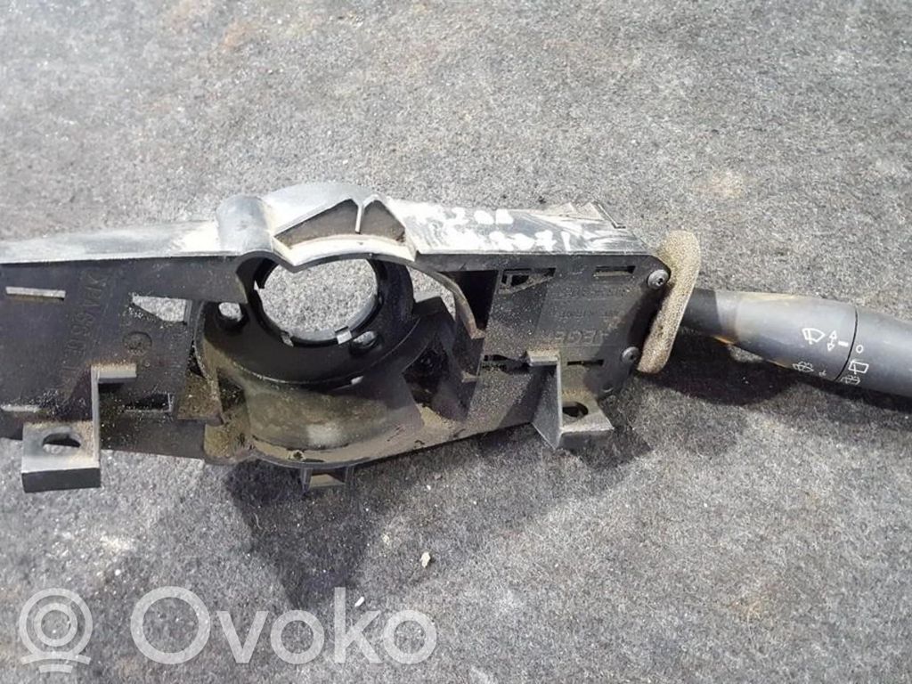 Peugeot 206 Commodo d'essuie-glace