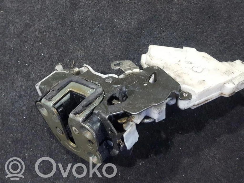 Nissan Terrano Rear door lock 