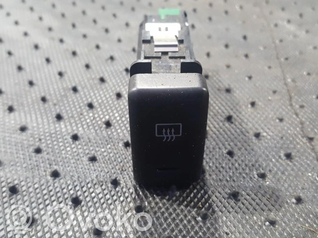 Isuzu Rodeo Windscreen/window heater switch 