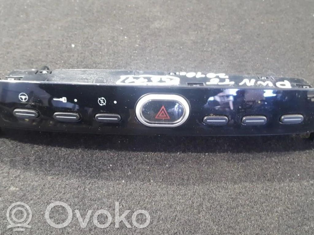 Fiat Punto (188) Botón interruptor de luz de peligro 