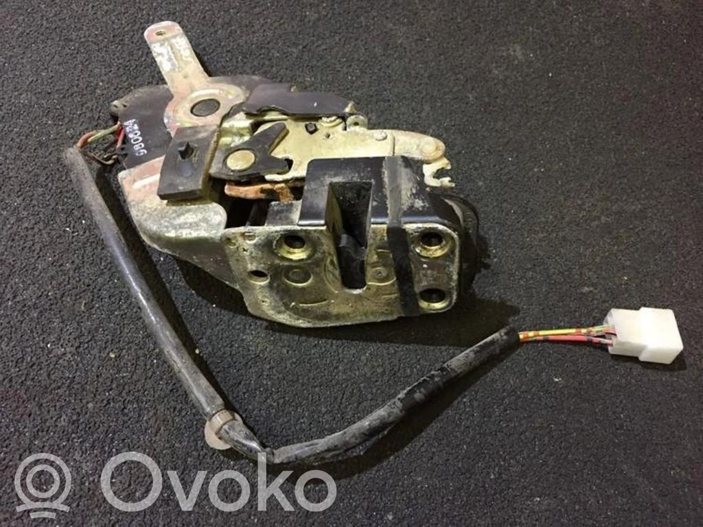 Mazda 626 Încuietoare ușă spate 