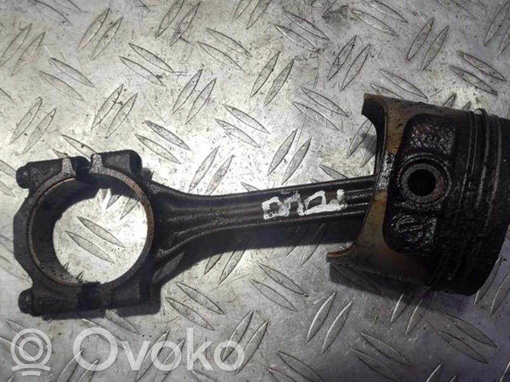 Volkswagen Polo III 6N 6N2 6NF Piston cu bielă 