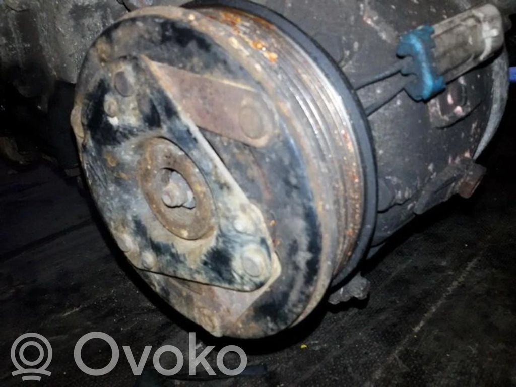 Opel Vectra B Compresseur de climatisation 