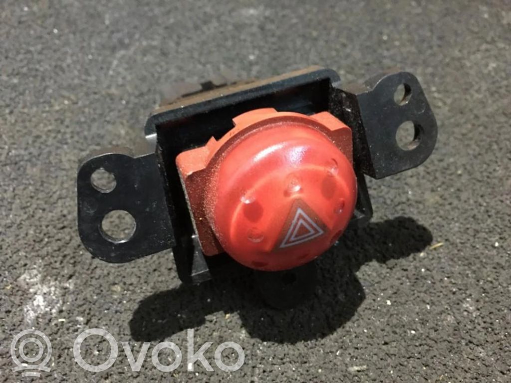 Nissan Almera Tino Comutator lumini pericol