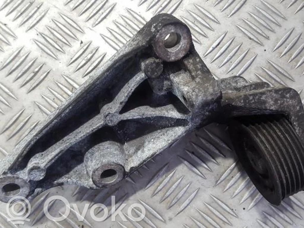 Ford Mondeo Mk III Supporto di montaggio del motore (usato) 
