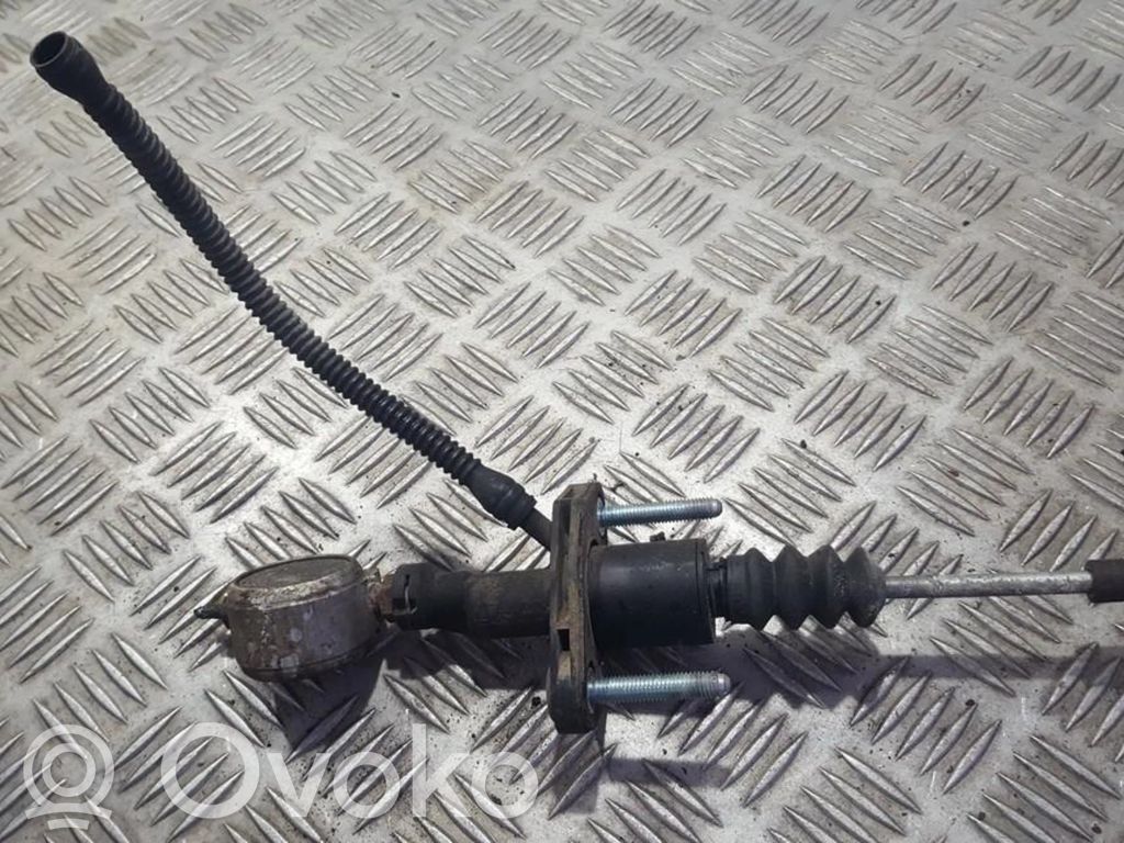 Opel Astra G Pompa della frizione