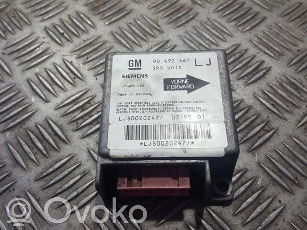 Module de contrôle airbag   90492467,5WK4110,90492467