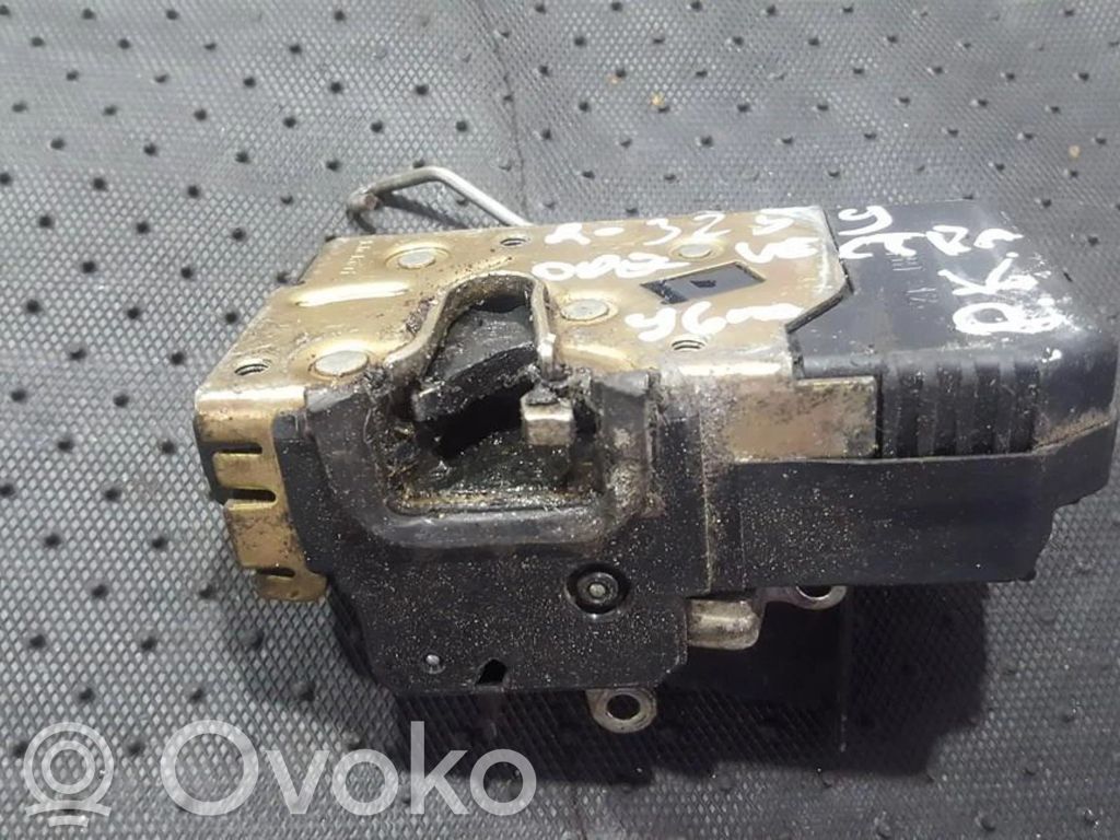 Opel Vectra B Încuietoare ușă față 