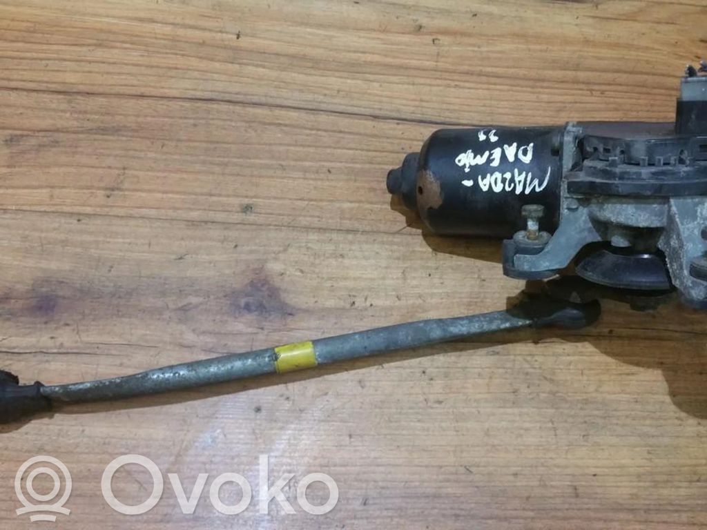 Motor și paralelogram ștergător parbriz