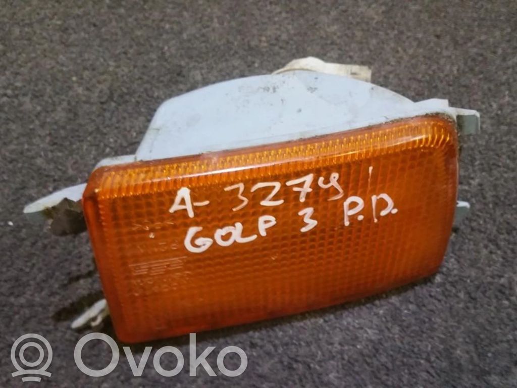 Volkswagen Golf III Semnalizator față 