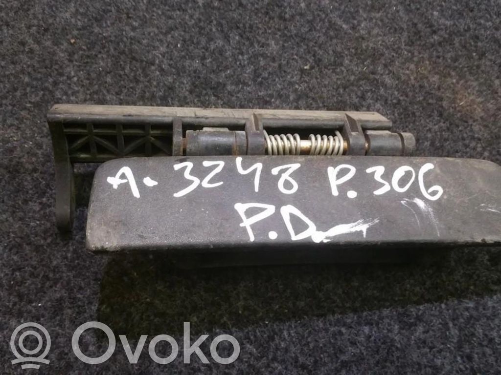 Peugeot 306 Maniglia esterna per portiera anteriore 