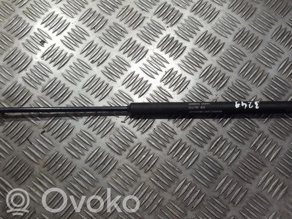 Fiat Punto (188) Ammortizzatore portellone posteriore/bagagliaio 