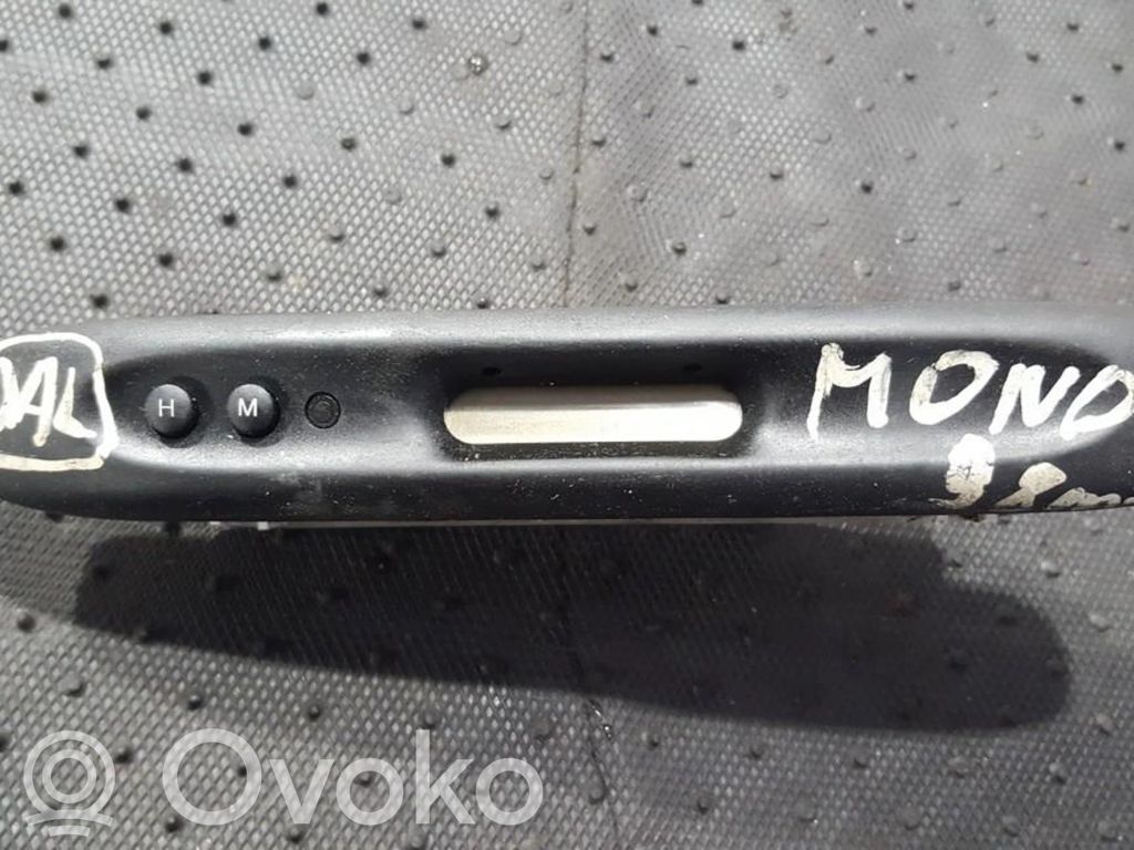 Ford Mondeo MK II Écran / affichage / petit écran 