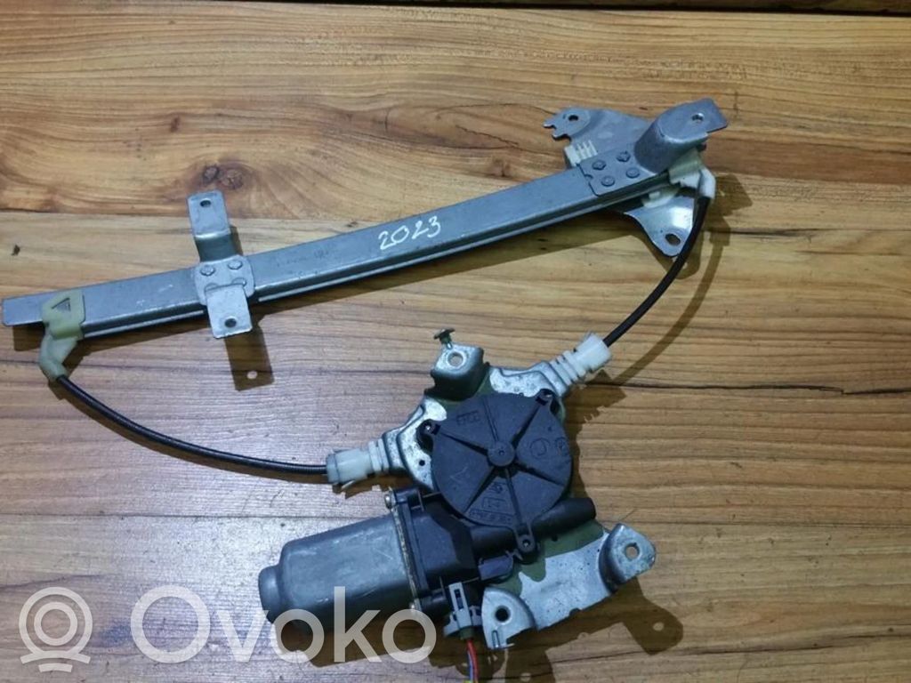 Nissan Almera Tino Macara ușă glisantă cu motor 