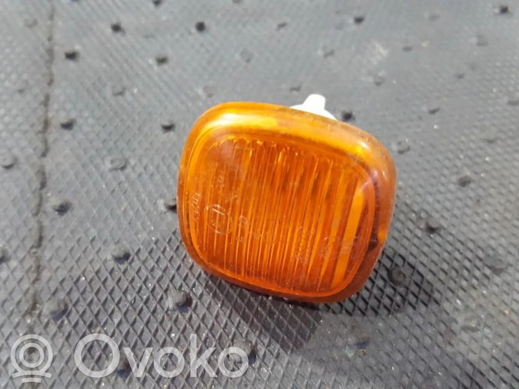 Seitenblinker   4D0949127,4D0949127