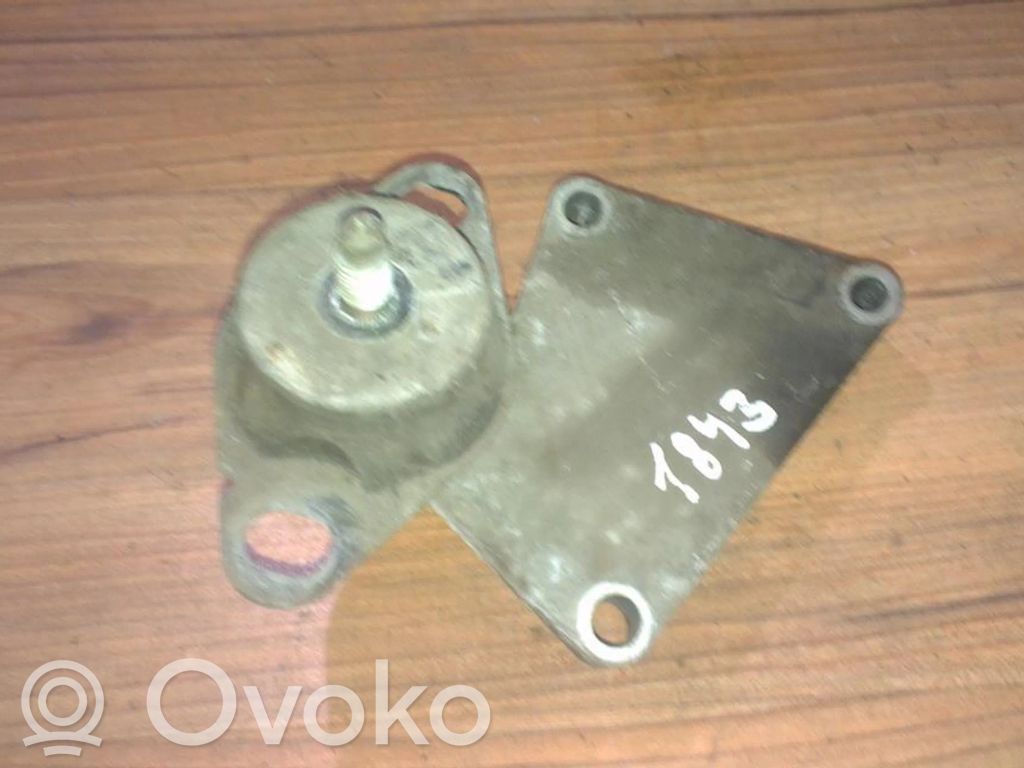 Renault Megane I Engine mount bracket 