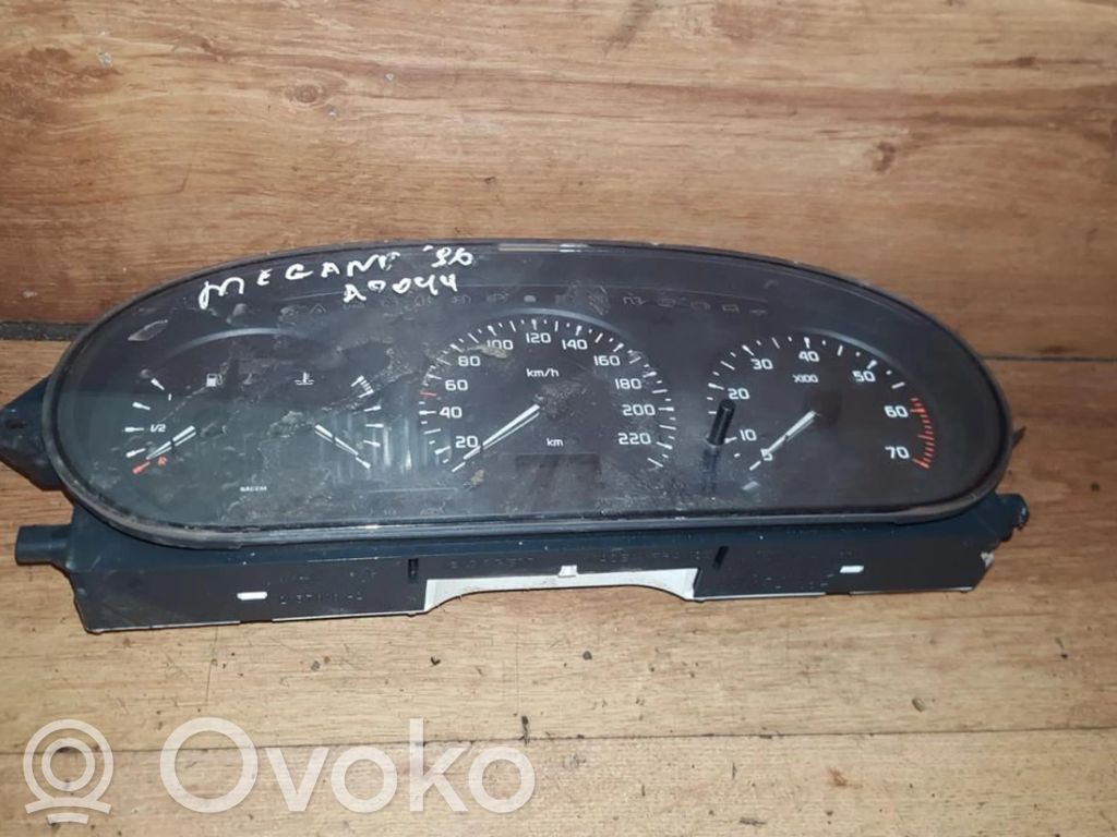 Renault Megane I Speedometer (instrument cluster) 