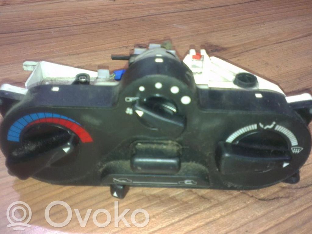 Mitsubishi Carisma Unitate control climatizare 