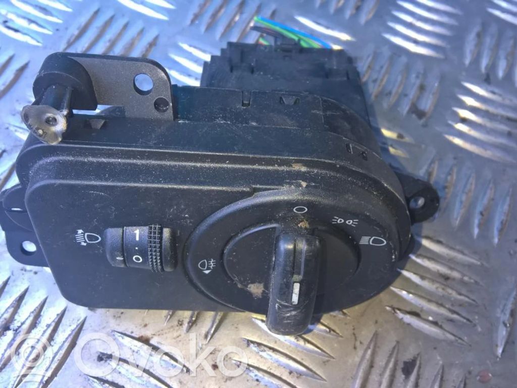 Ford Fiesta Light switch 