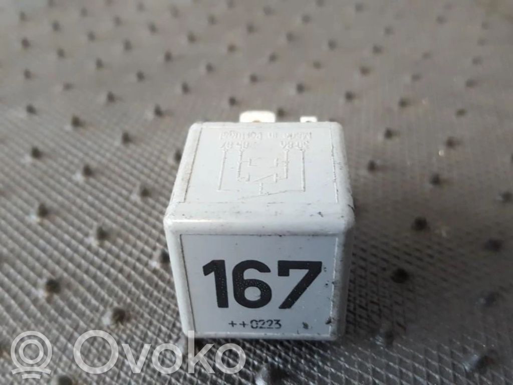 Volkswagen Polo IV 9N3 Autres relais