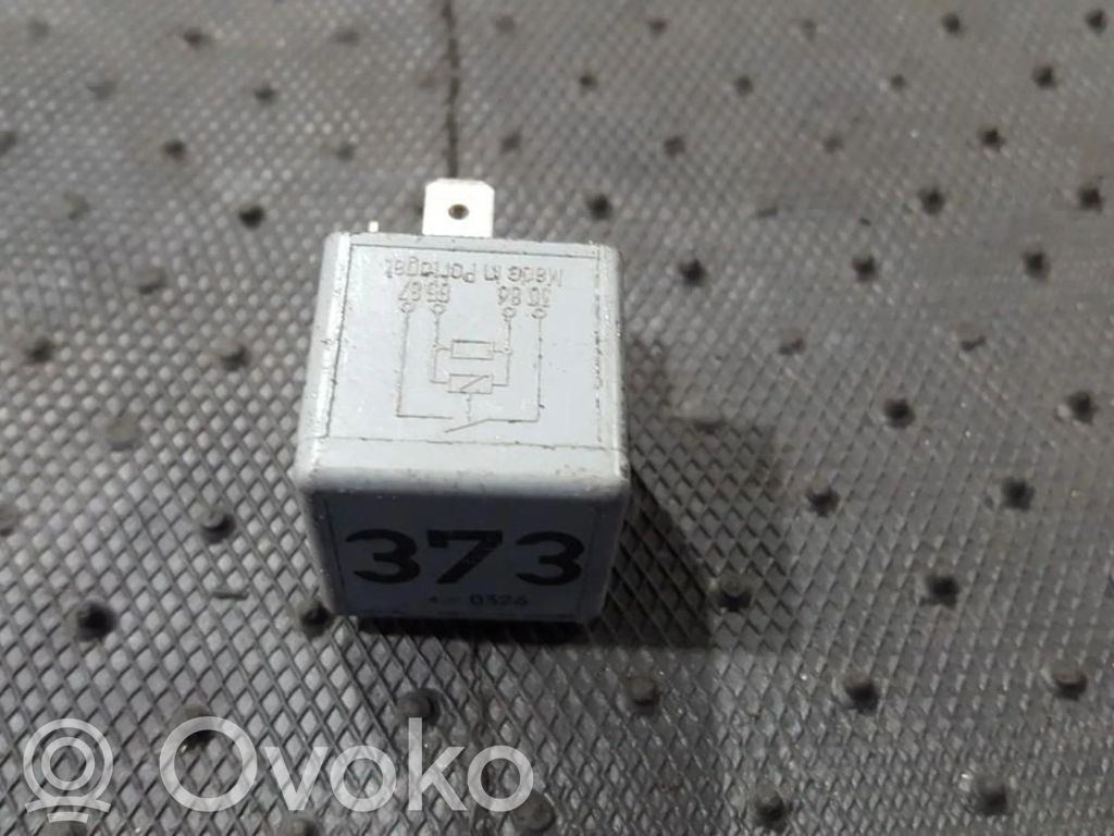 Otros relés   8D0951253A,V23134B52X301,8D0951253A,V23134B52X301