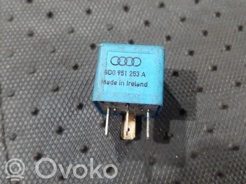 Audi A6 S6 C5 4B Alte relee 