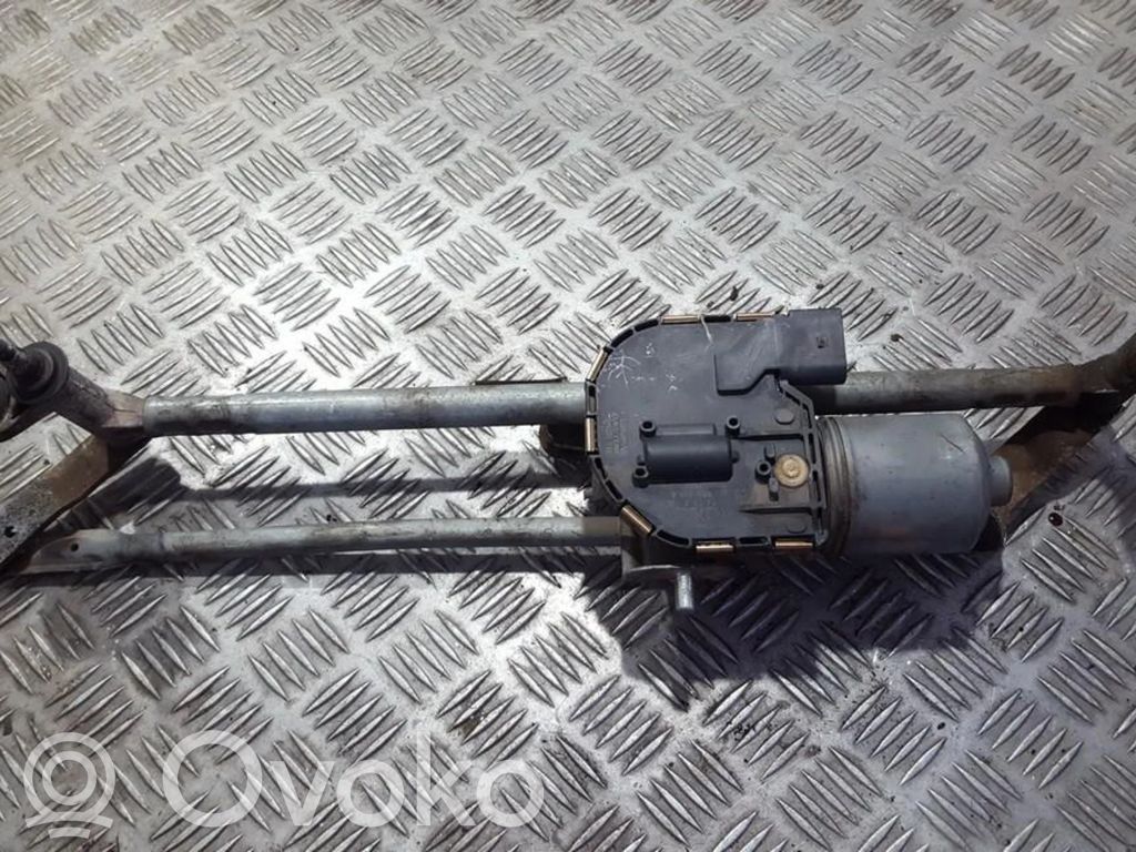 Skoda Octavia Mk2 (1Z) Mechanizm i silniczek wycieraczek szyby przedniej / czołowej 
