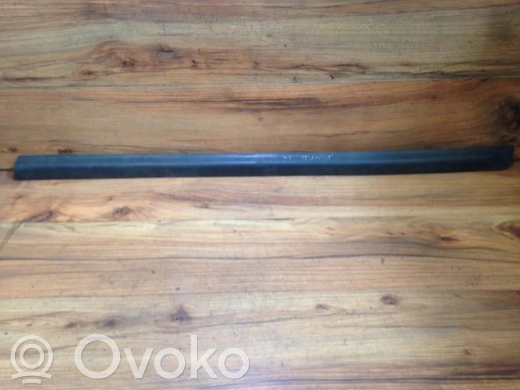 Audi A6 S6 C5 4B Etuoven lista (muoto)