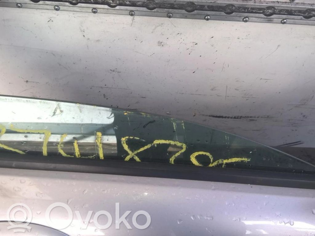 Etuoven ikkunalasi, neliovinen malli