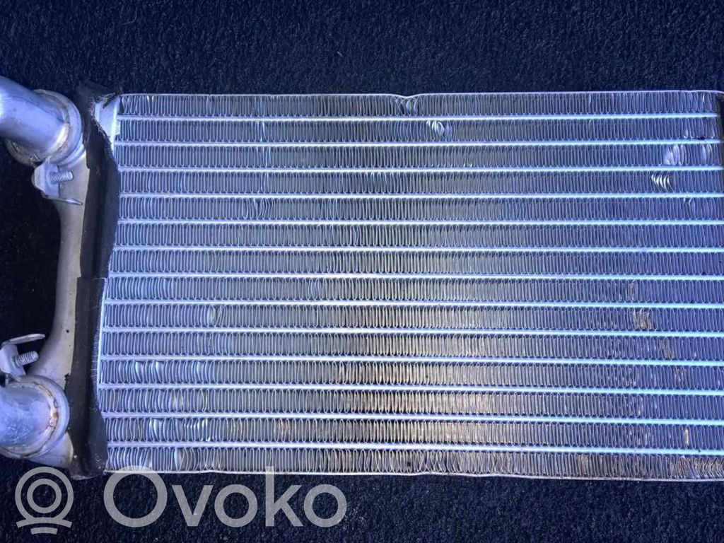 Audi A4 S4 B6 8E 8H Lämmityslaitteen kenno 