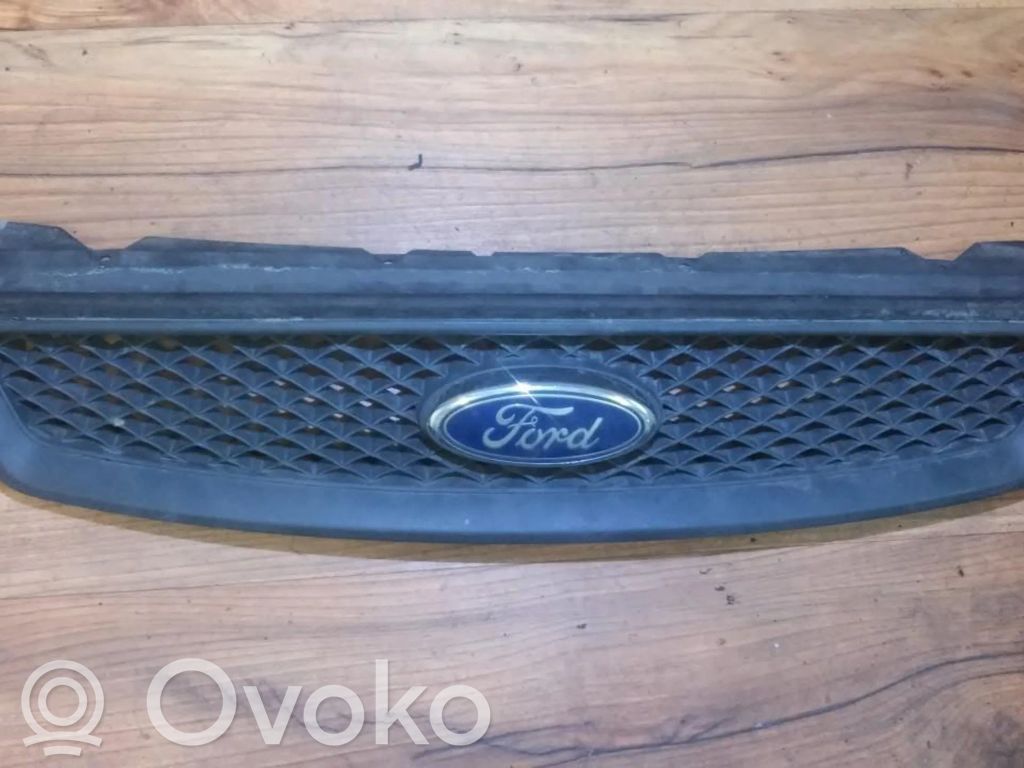 Ford Focus Priekšējais režģis 