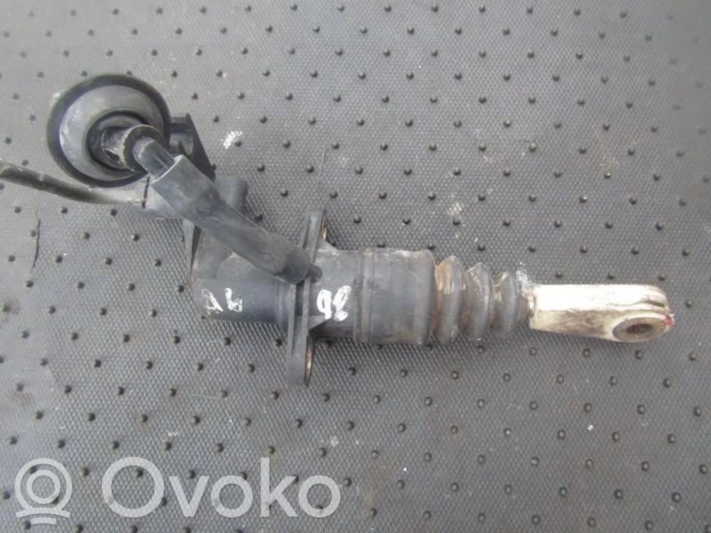 Audi A6 S6 C5 4B Kytkimen pääsylinteri 