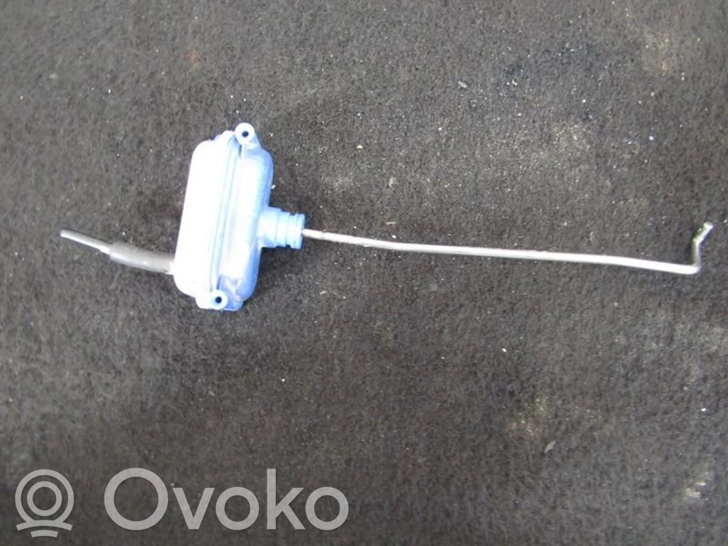 Volkswagen Golf III Pompka centralnego zamka 