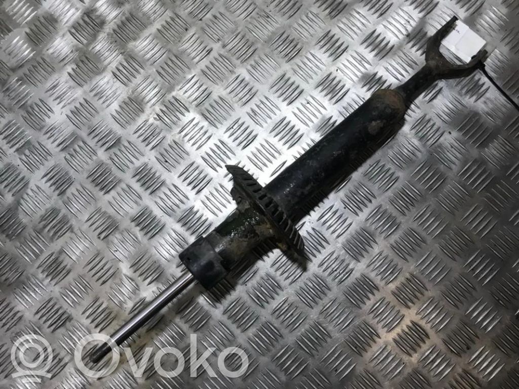 Etuiskunvaimennin   3B0413031,3B0413031