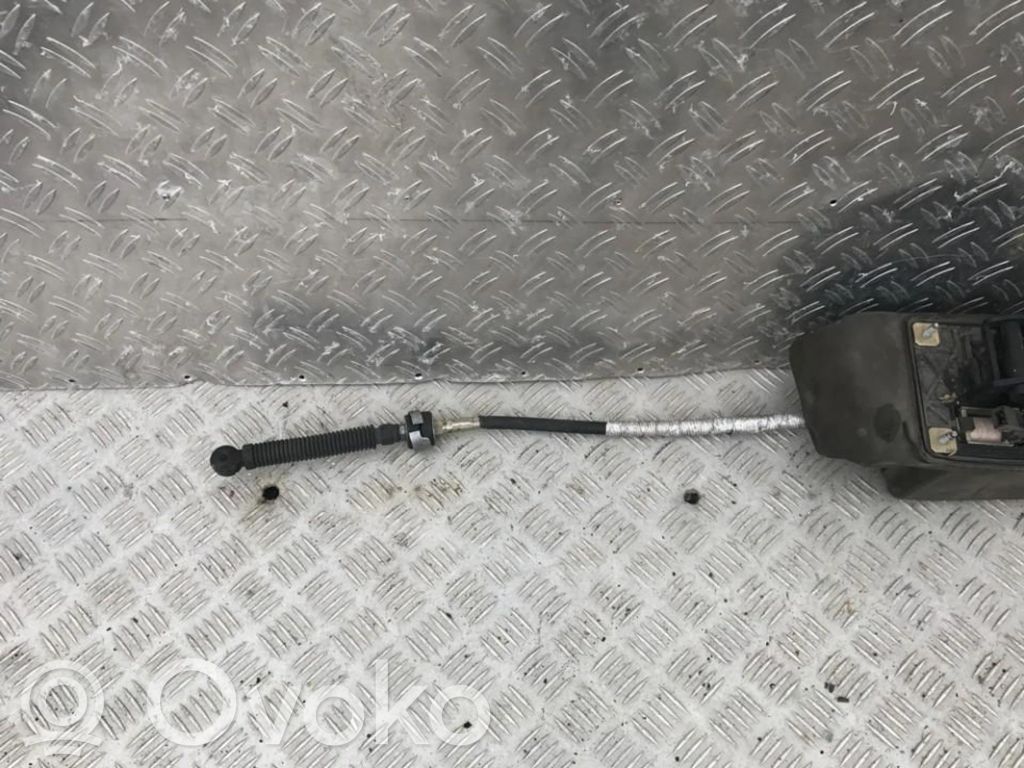 Gear shift cable linkage
