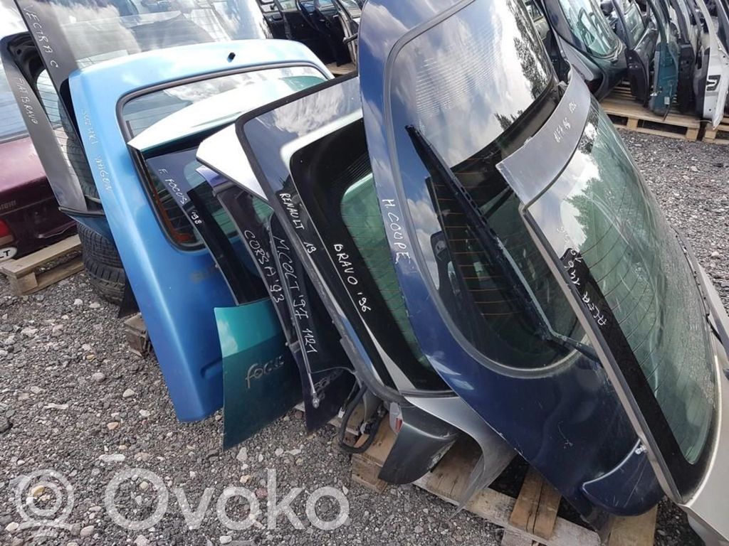 Opel Corsa B Puerta del maletero/compartimento de carga 