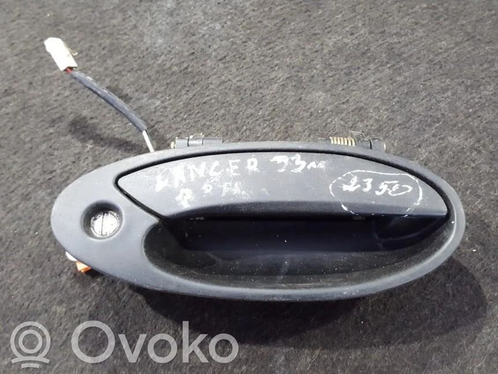 Manecilla externa puerta delantera   MB819552,MB819552