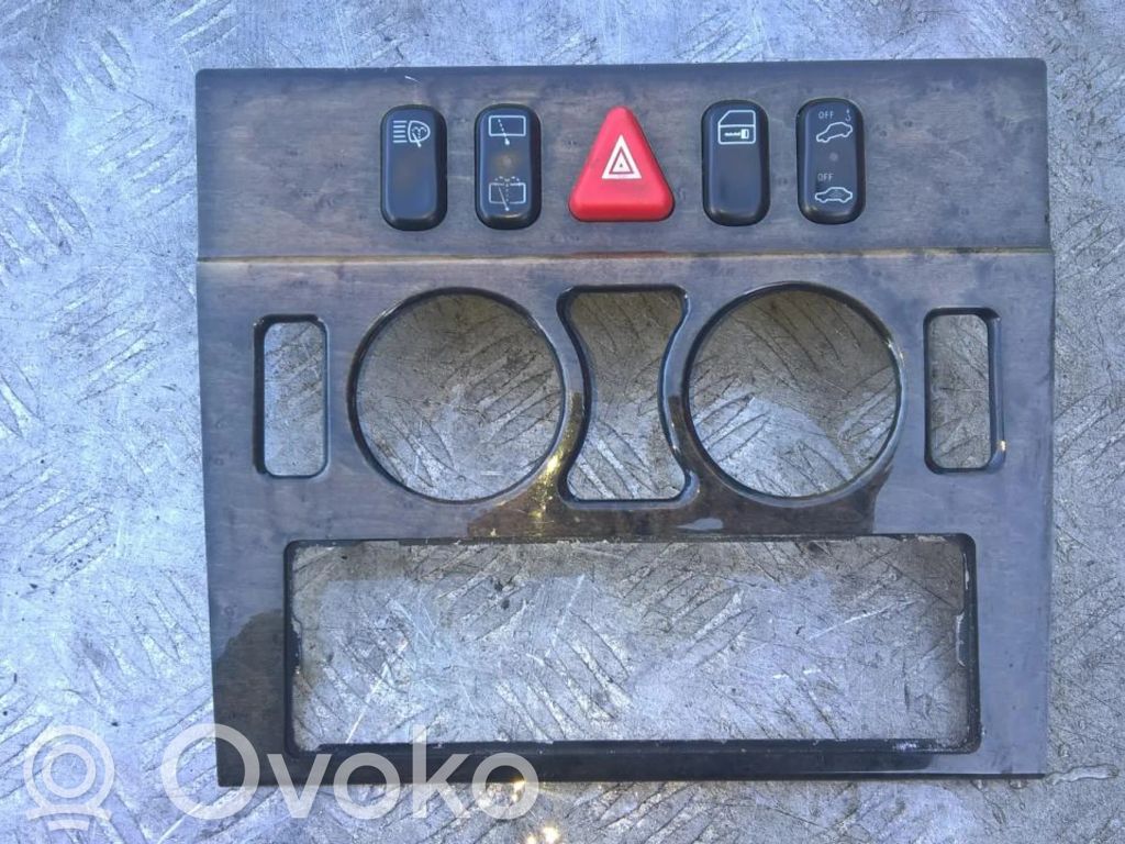 Mercedes-Benz E W210 Interruttore luci di emergenza