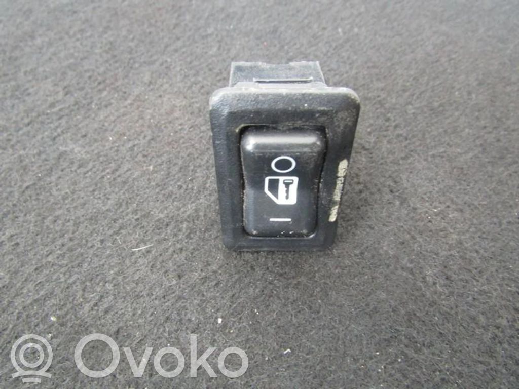 Mitsubishi Carisma Buton comutator închidere centralizată 