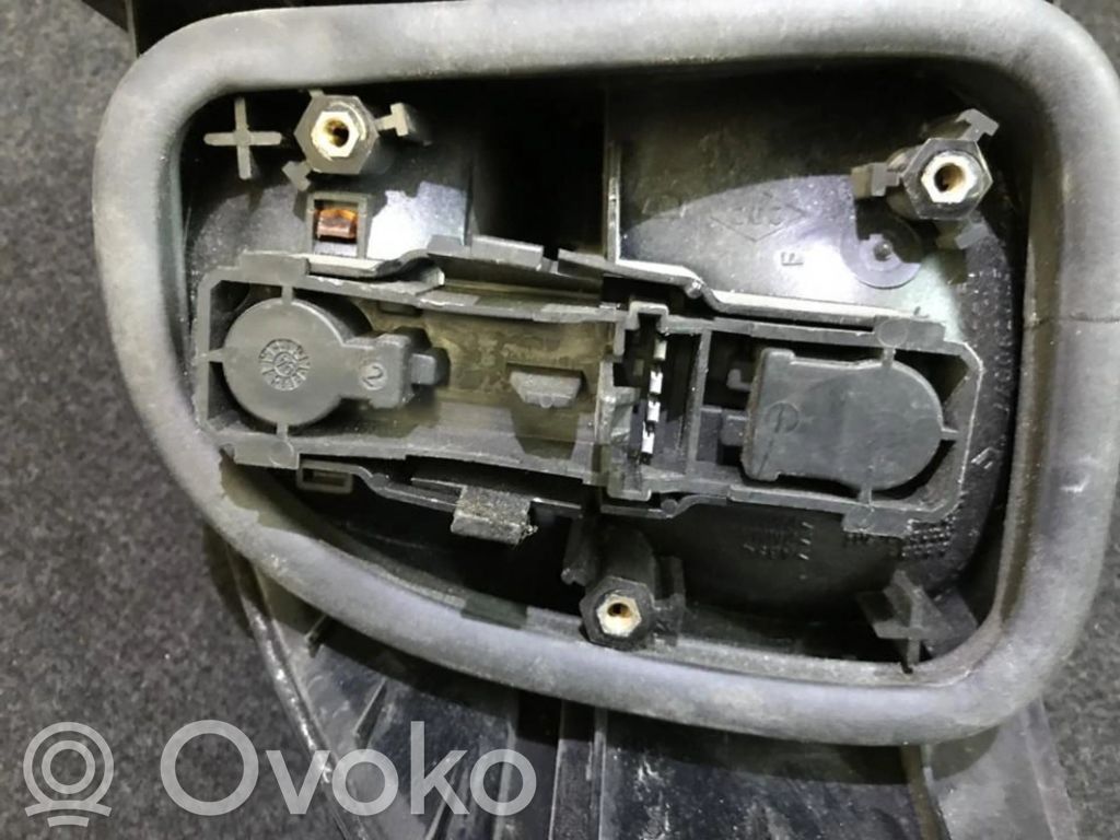 Renault Laguna I Porte ampoule de feu arrière