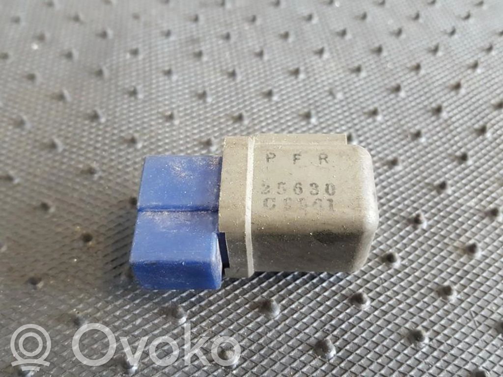 Nissan Primera Alte relee 