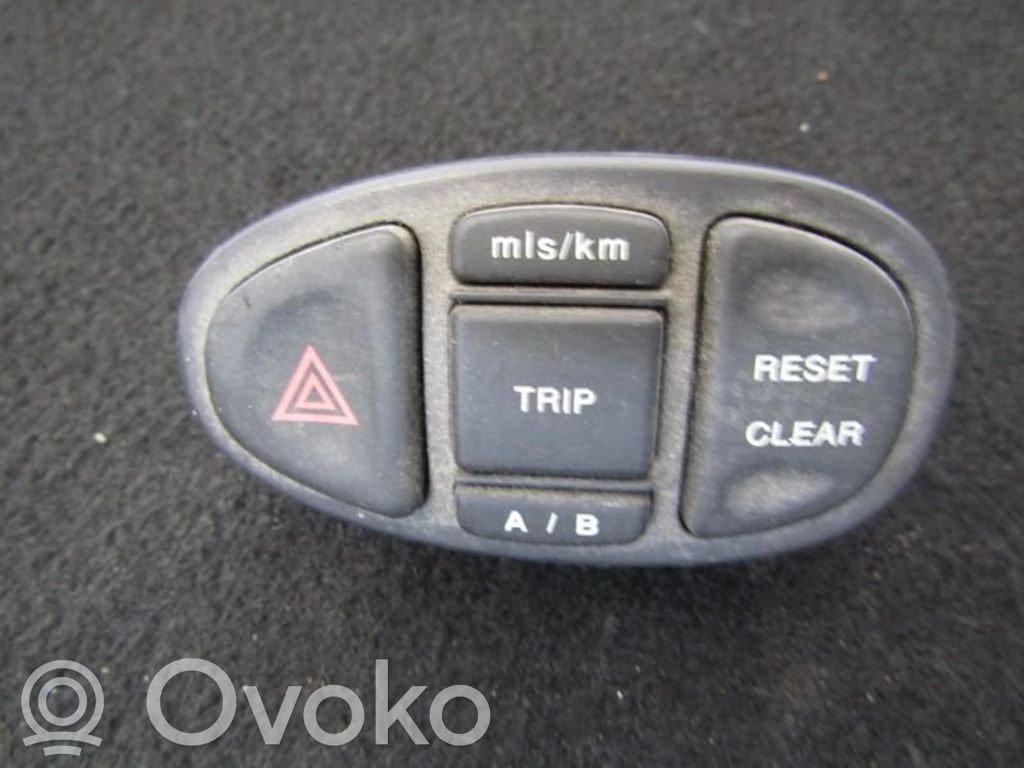 Jaguar S-Type Hazard light switch 