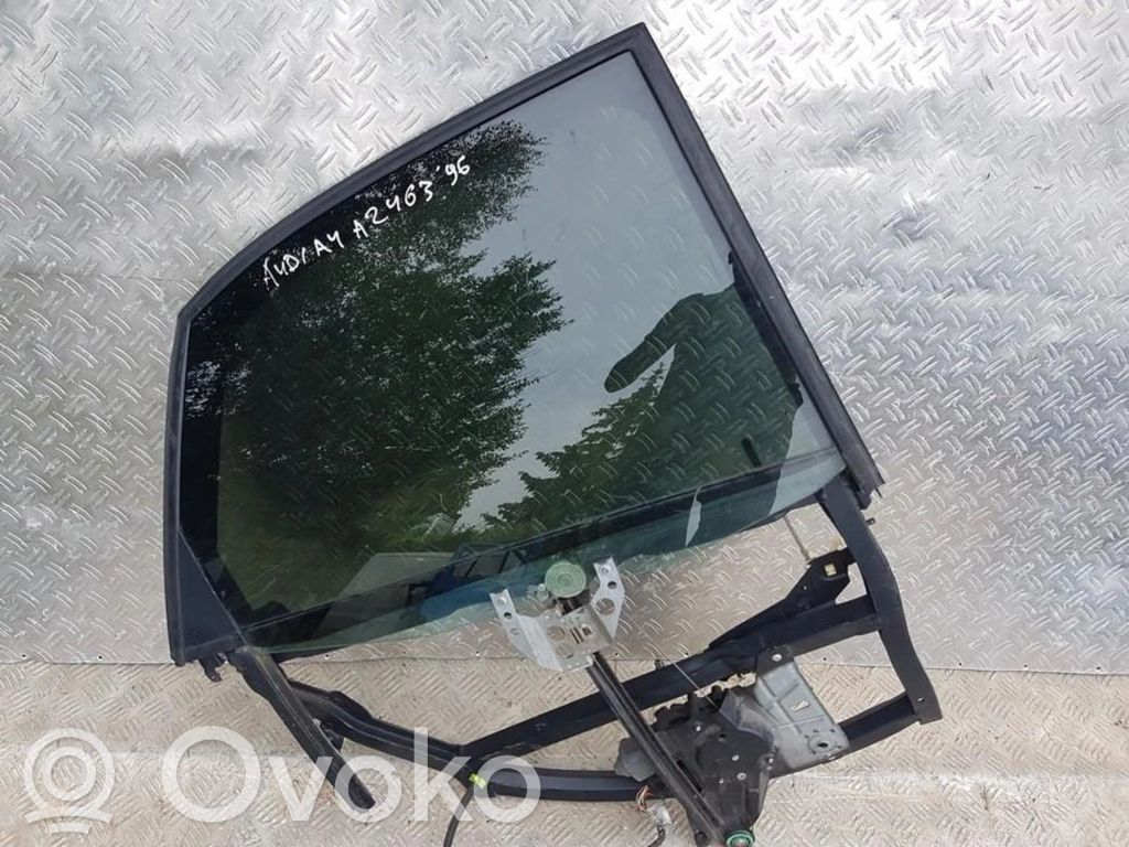 Regulador con motor de la ventanilla de la puerta corredera