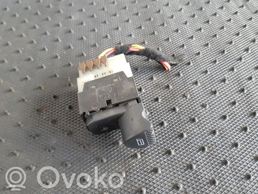 Comutator comandă geamuri electrice   A223,A223