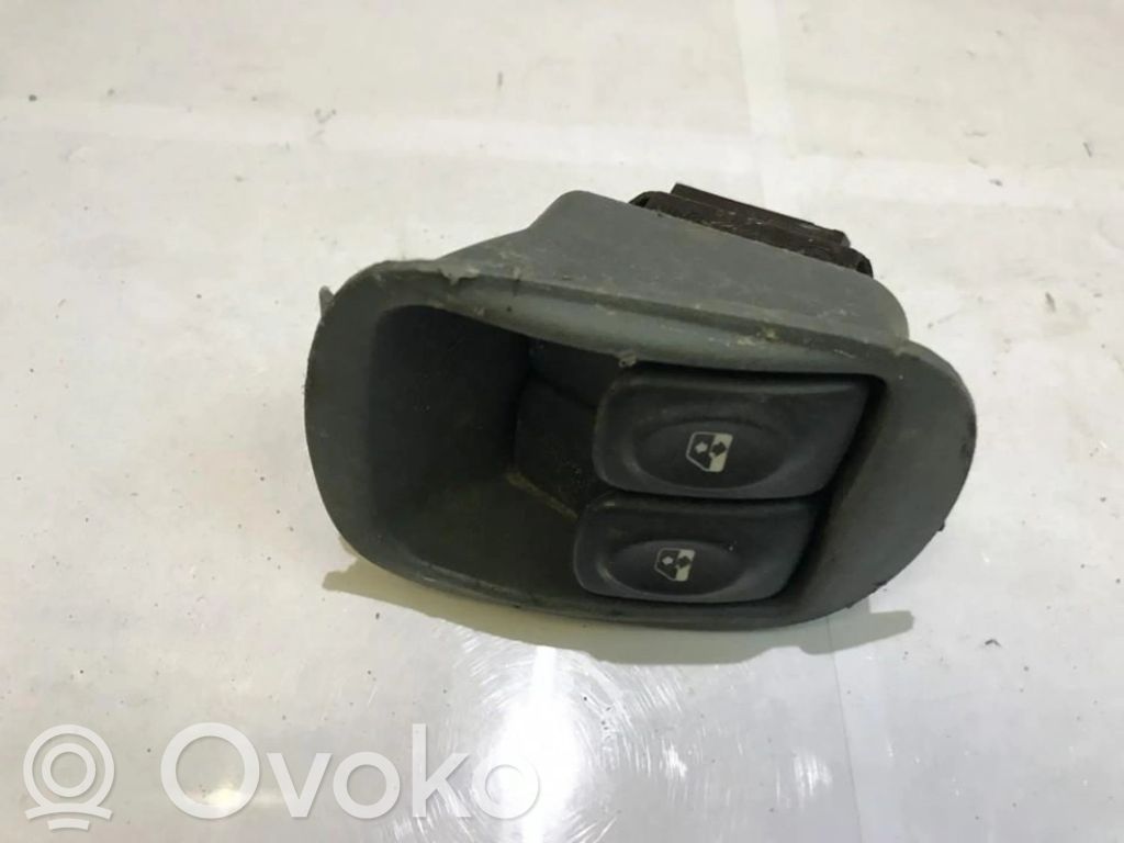 Interrupteur commade lève-vitre   838099G,838099G