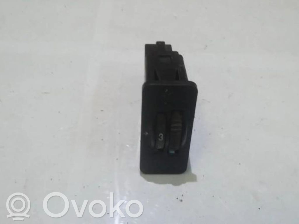 Przycisk / Pokrętło regulacji świateł   05140067,F37D13K069AA,05140067,F37D13K069AA
