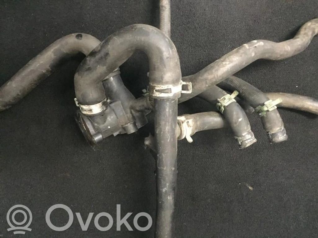 Seat Cordoba (6K) Tuyau de liquide de refroidissement moteur 