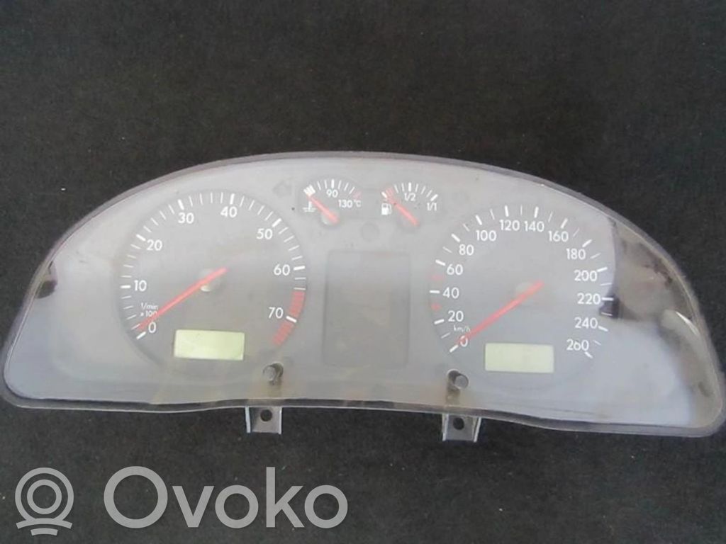 Volkswagen PASSAT B5 Vitezometru (grup de instrumente) 