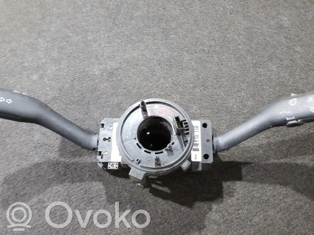 Volkswagen Golf IV Leva/interruttore dell’indicatore di direzione e tergicristallo