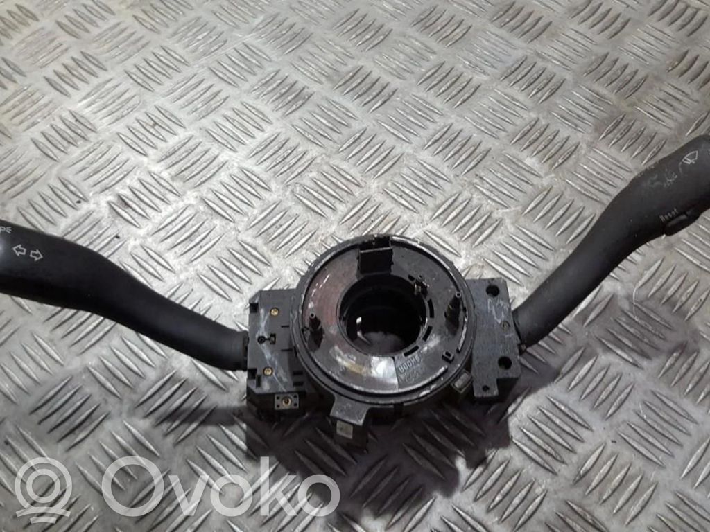 Volkswagen PASSAT B5 Leva/interruttore dell’indicatore di direzione e tergicristallo